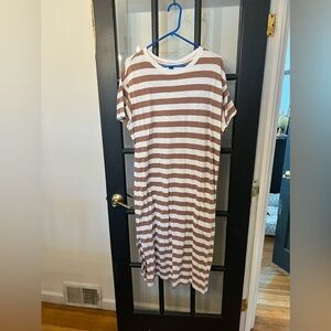 Xl brown and white striped t shirt midi dress